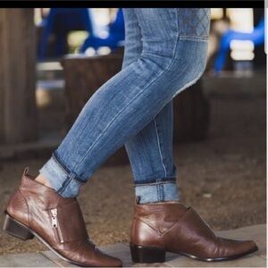 REBECCA MINKOFF SAACHI ZIP BOOTIES